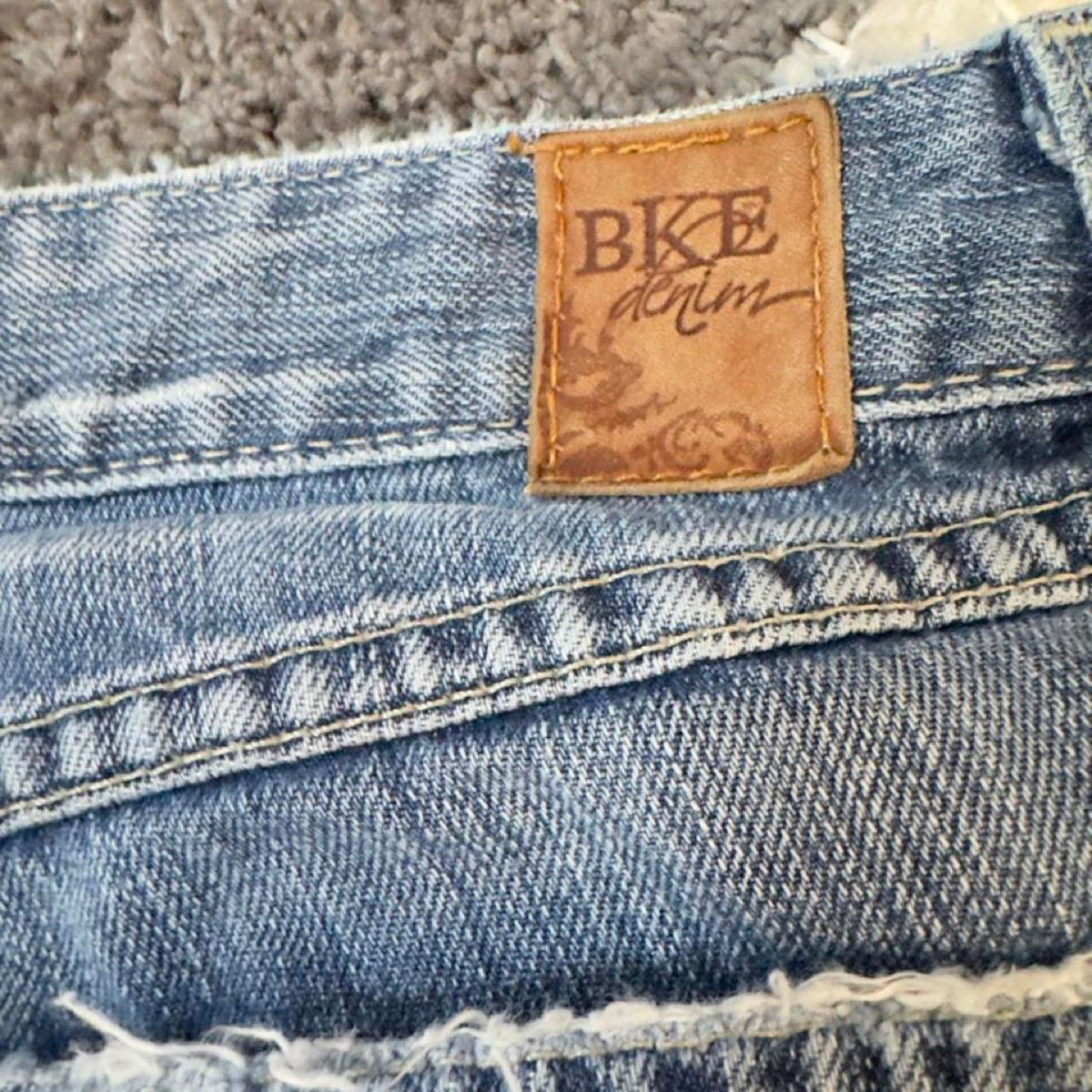 Low rise flare jeans in BKE denim #lowrise #flare bigstar denim buckle jeans