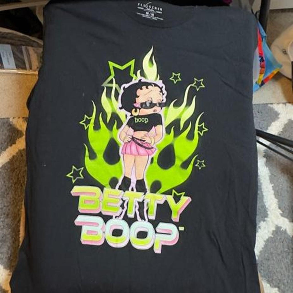 Betty Boop black t-shirt with green flames and stars, size M #cartoon #retro