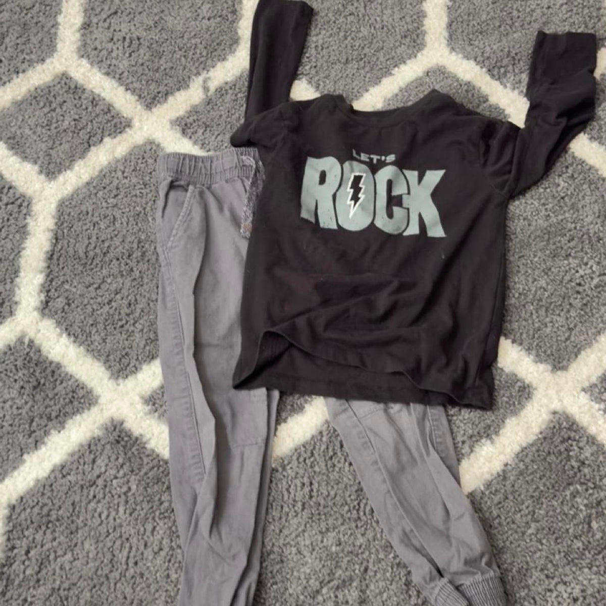 Gray and black kids cotton pajama set with white 'LET'S ROCK' text and lightning bolt graphic, size 4/5 years #playwear #rock