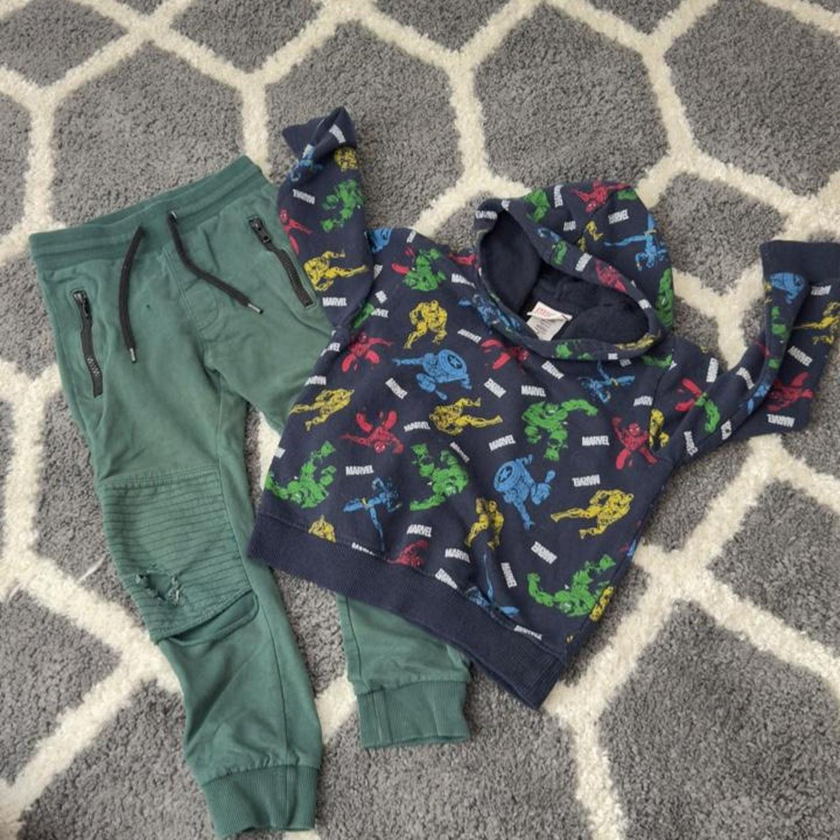 Marvel kids tracksuit with multicolored superhero characters