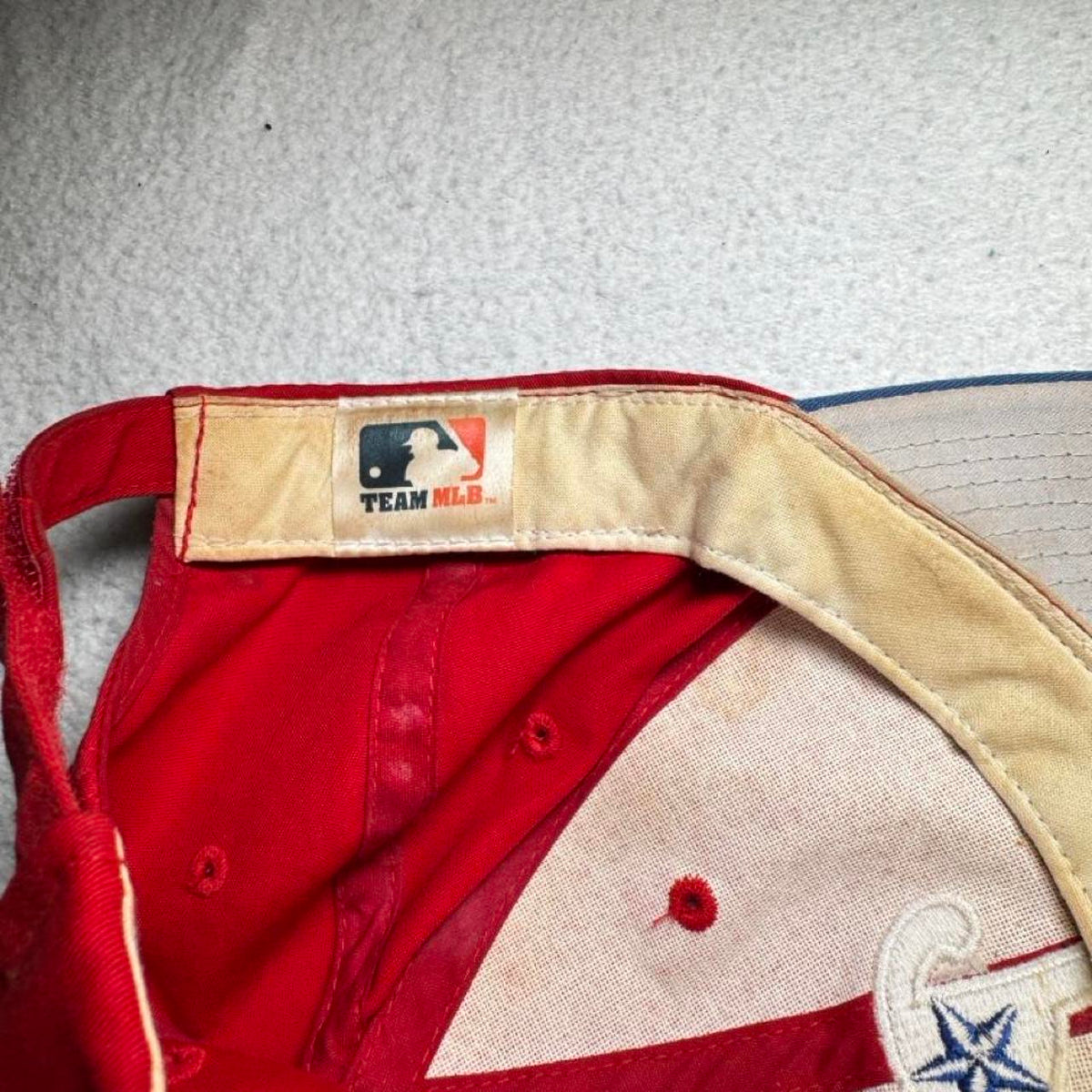90s MLB Philadelphia Phillies red cap with white P logo with blue star, size S/M #baseball #philadelphia - Image 5